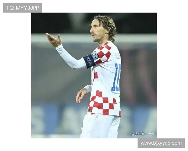 欧洲冠军联赛小组赛精彩回顾：强队崛起与黑马崭露头角