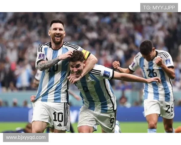 梅西携手阿根廷队夺冠创历史纪录 世界杯决赛精彩回顾及赛后分析