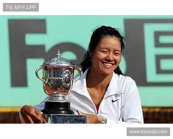 中国网球选手李娜成功晋级温网四强刷新个人历史最佳战绩